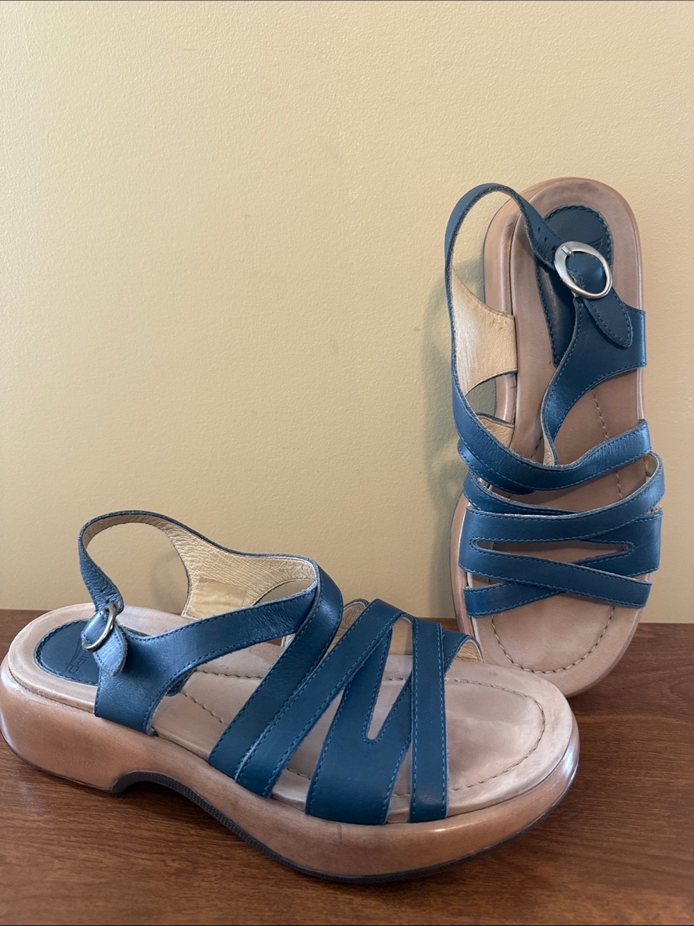 Dansko Lolita Blue Veg Tan Sandals Size 40